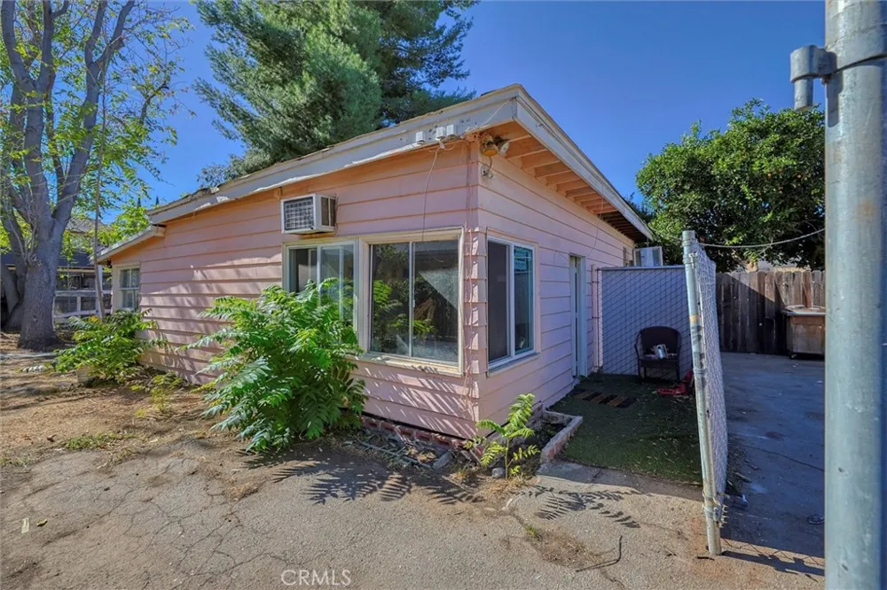 16326 Nordhoff Street North Hills, CA 91343