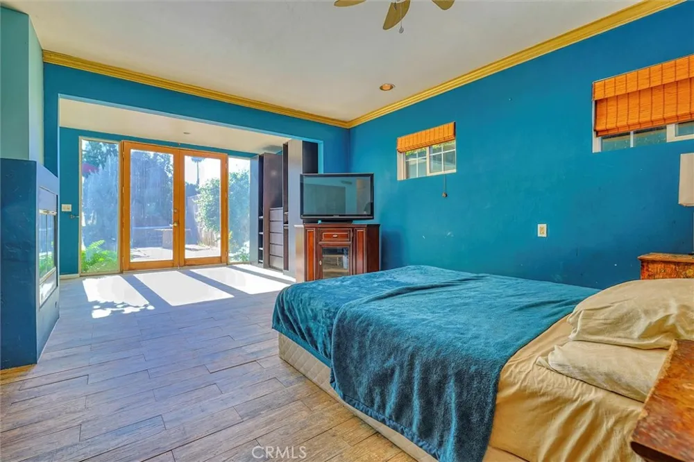 16326 Nordhoff Street North Hills, CA 91343