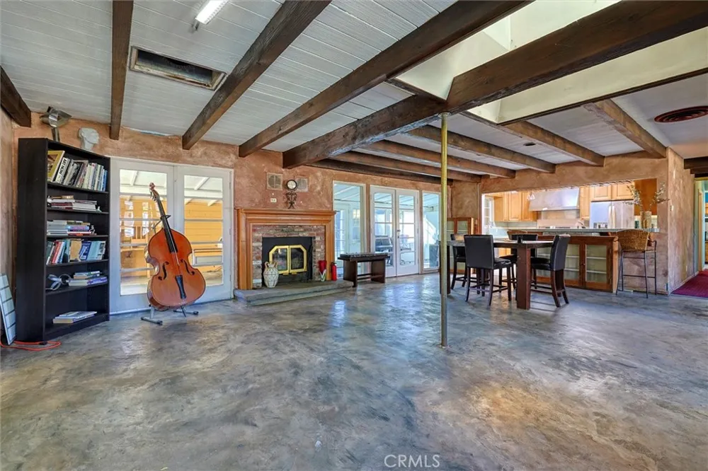 16326 Nordhoff Street North Hills, CA 91343