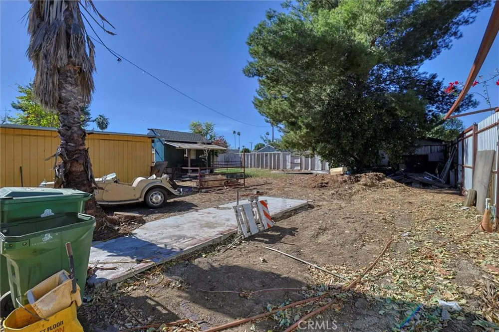 16326 Nordhoff Street North Hills, CA 91343