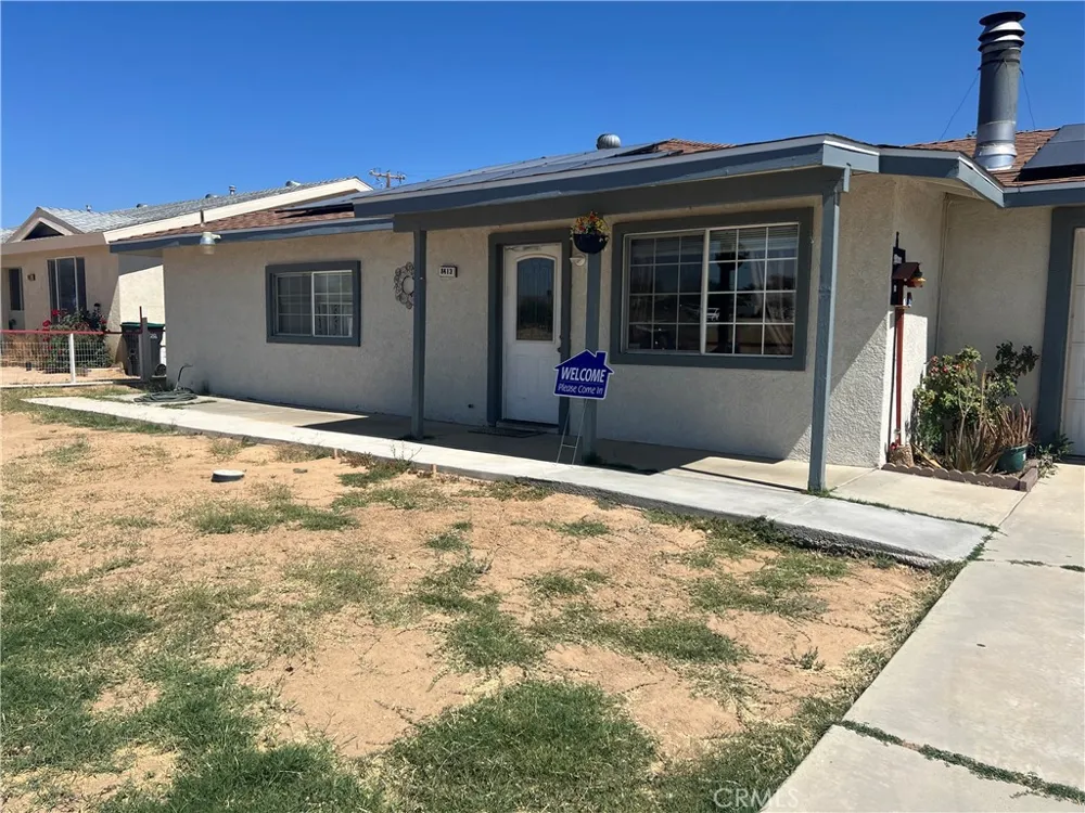 8413 Greenwood California City, CA 93505