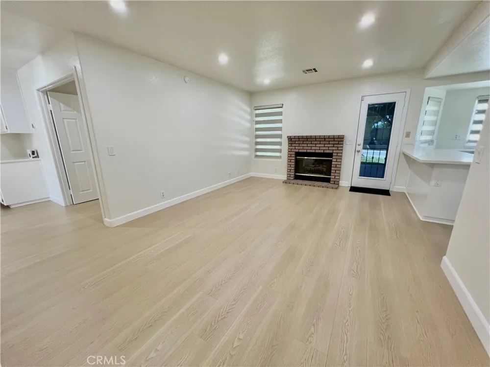 759 E Avenue J6 Lancaster, CA 93535