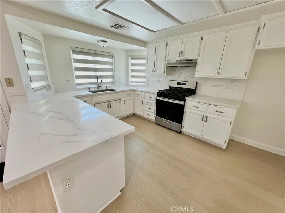 759 E Avenue J6 Lancaster, CA 93535
