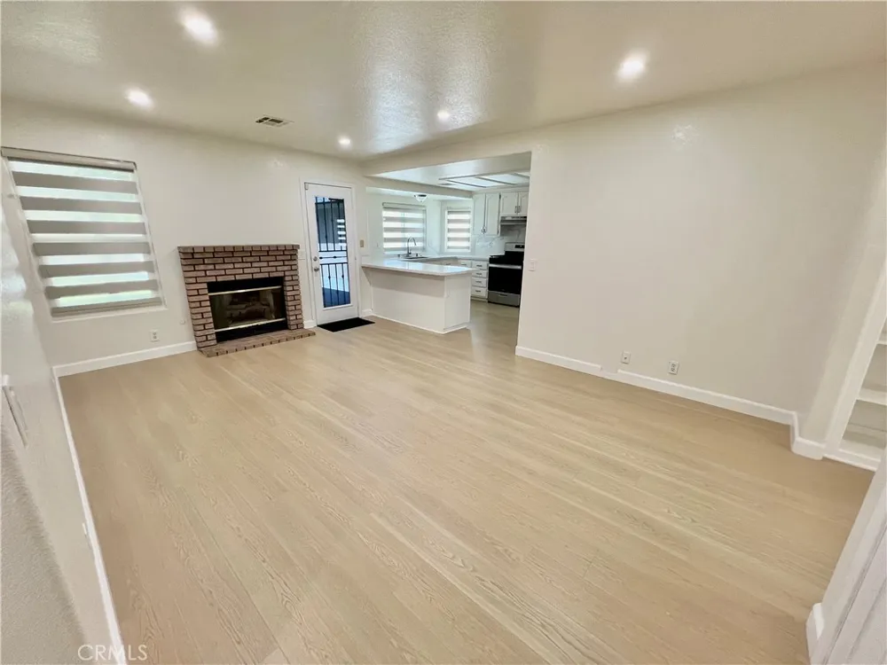 759 E Avenue J6 Lancaster, CA 93535