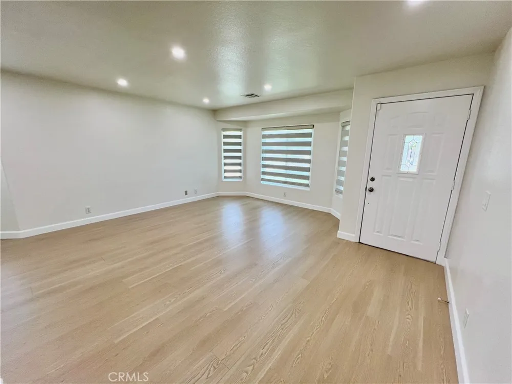 759 E Avenue J6 Lancaster, CA 93535