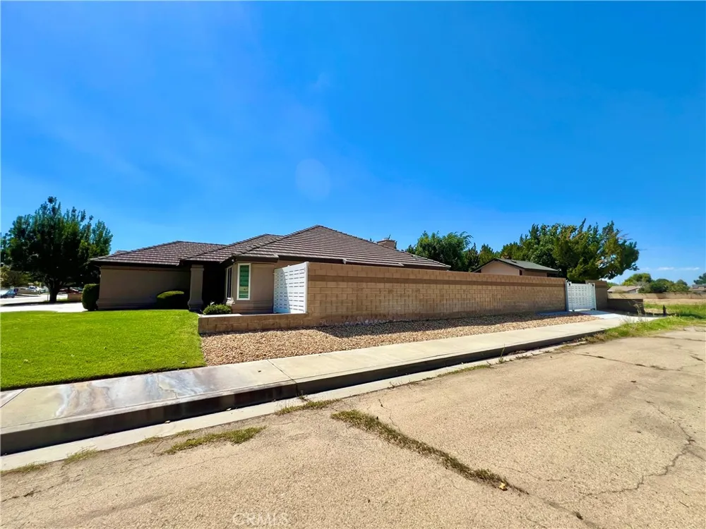 759 E Avenue J6 Lancaster, CA 93535