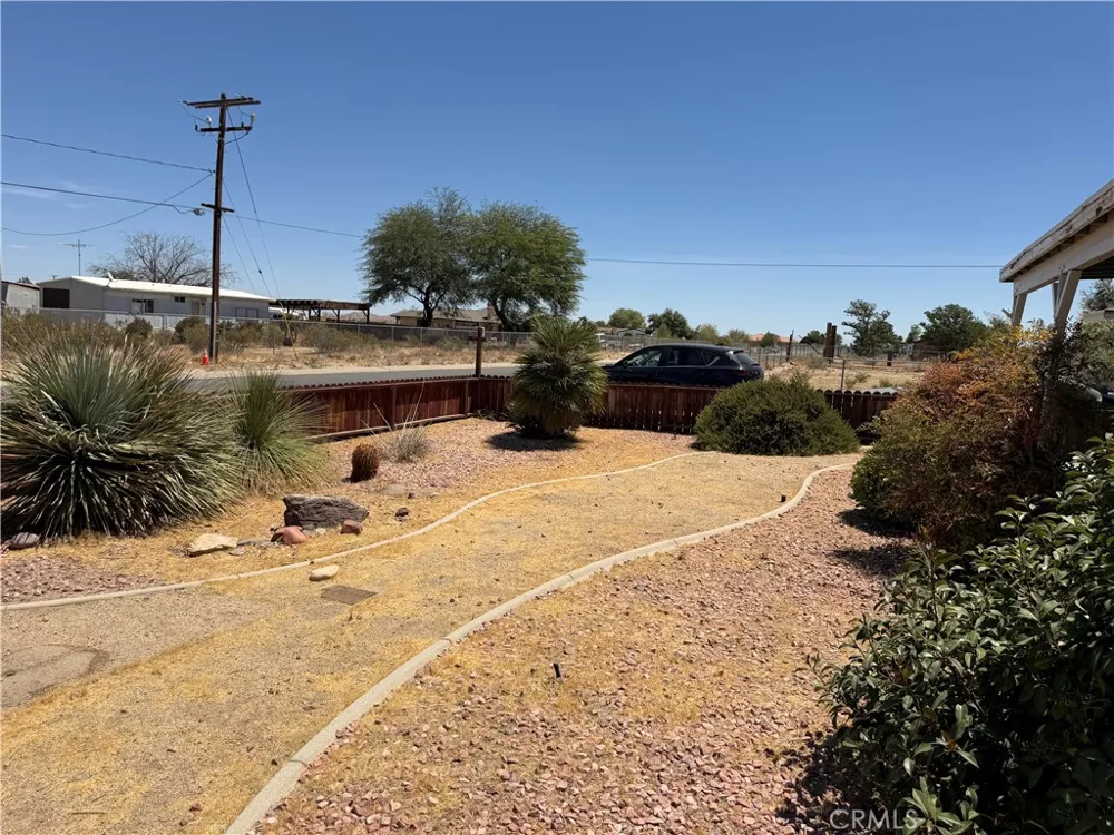 11540 E Avenue R2 Littlerock, CA 93543
