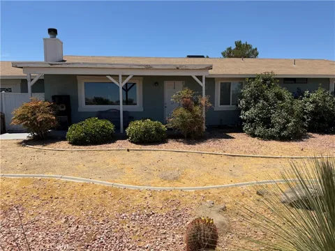 11540 E Avenue R2