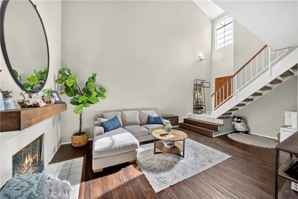 22839 Banyan #332 Saugus, CA 91390