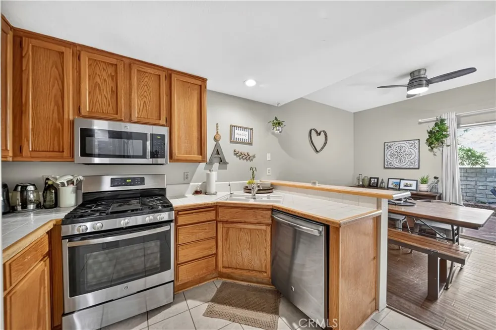 22839 Banyan #332 Saugus, CA 91390