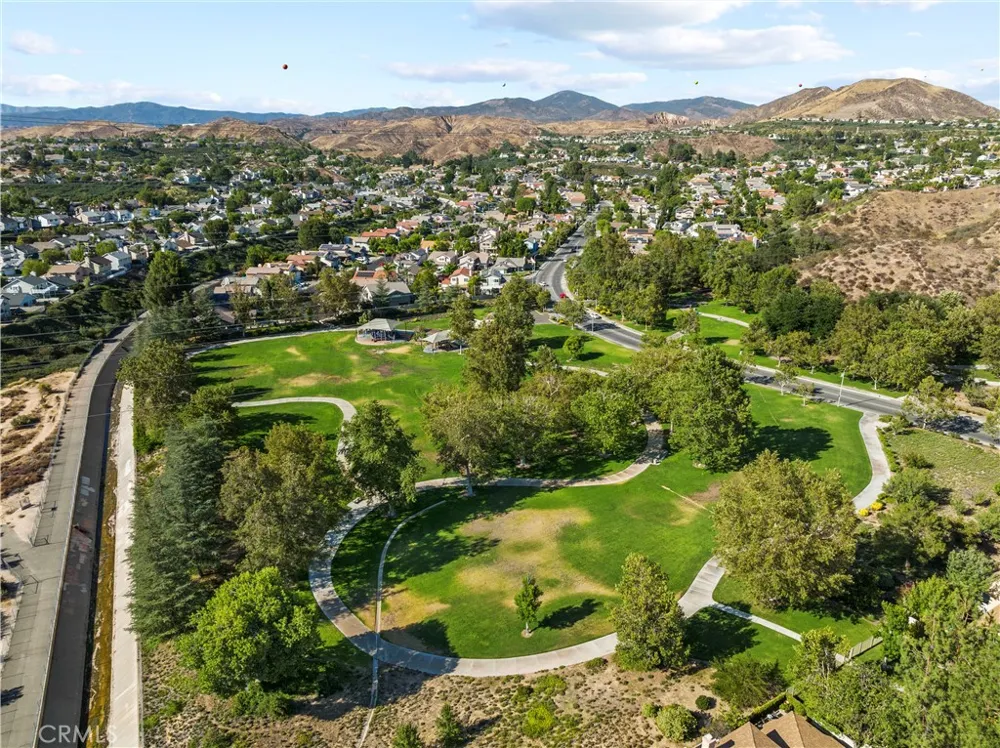 22839 Banyan #332 Saugus, CA 91390