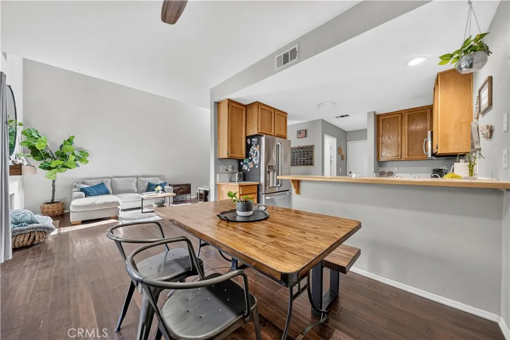 22839 Banyan #332 Saugus, CA 91390