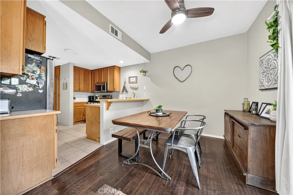 22839 Banyan #332 Saugus, CA 91390