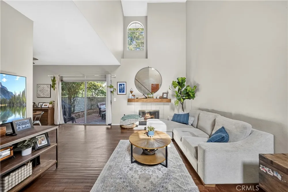 22839 Banyan #332 Saugus, CA 91390