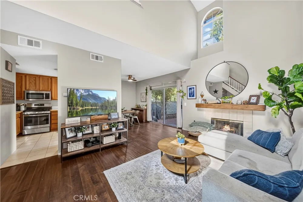 22839 Banyan #332 Saugus, CA 91390