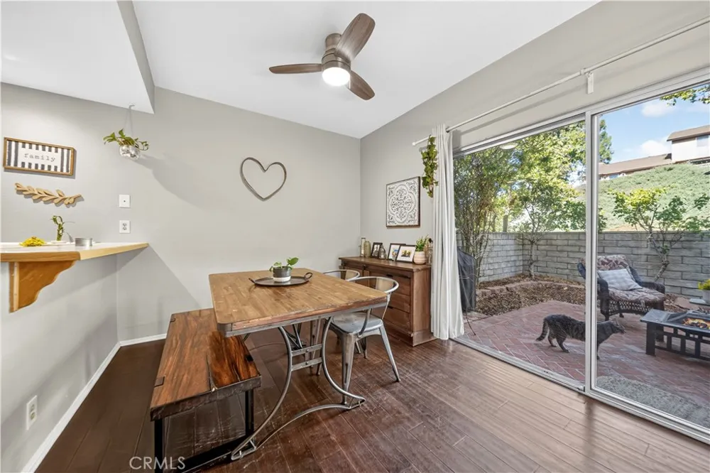 22839 Banyan #332 Saugus, CA 91390