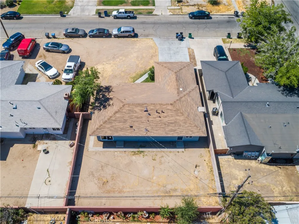 339 E Kildare Street Lancaster, CA 93535