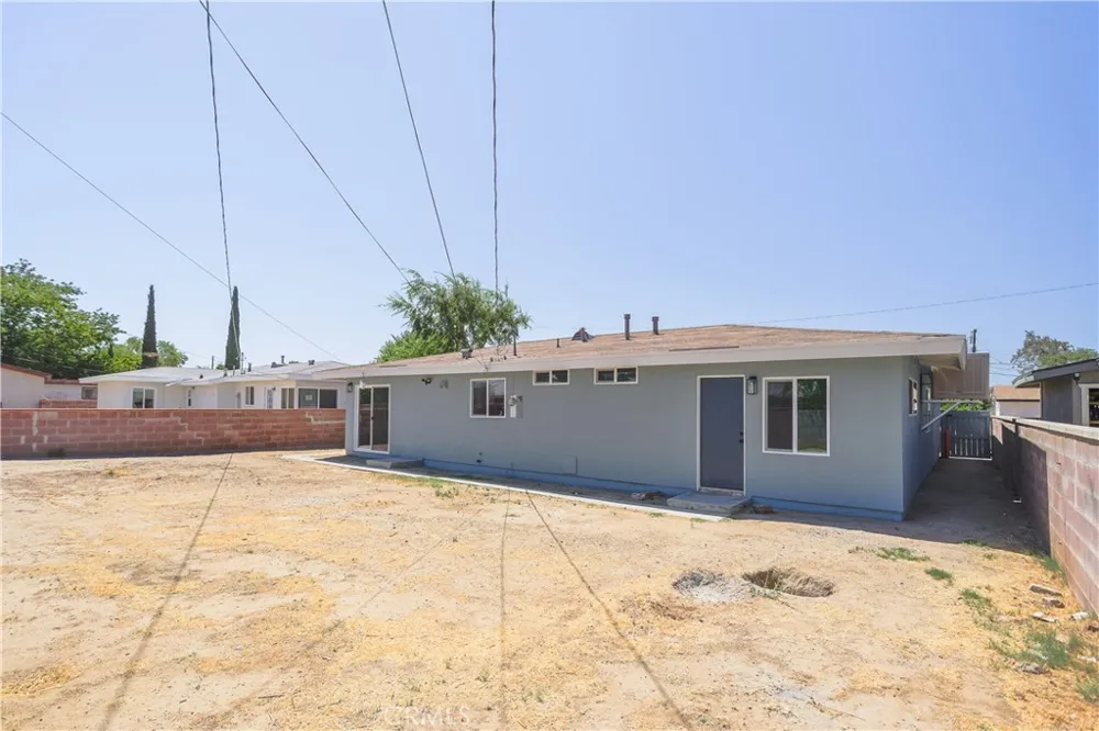 339 E Kildare Street Lancaster, CA 93535