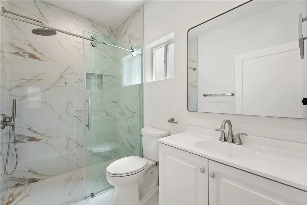 14924 Kittridge St Van Nuys, CA 91405