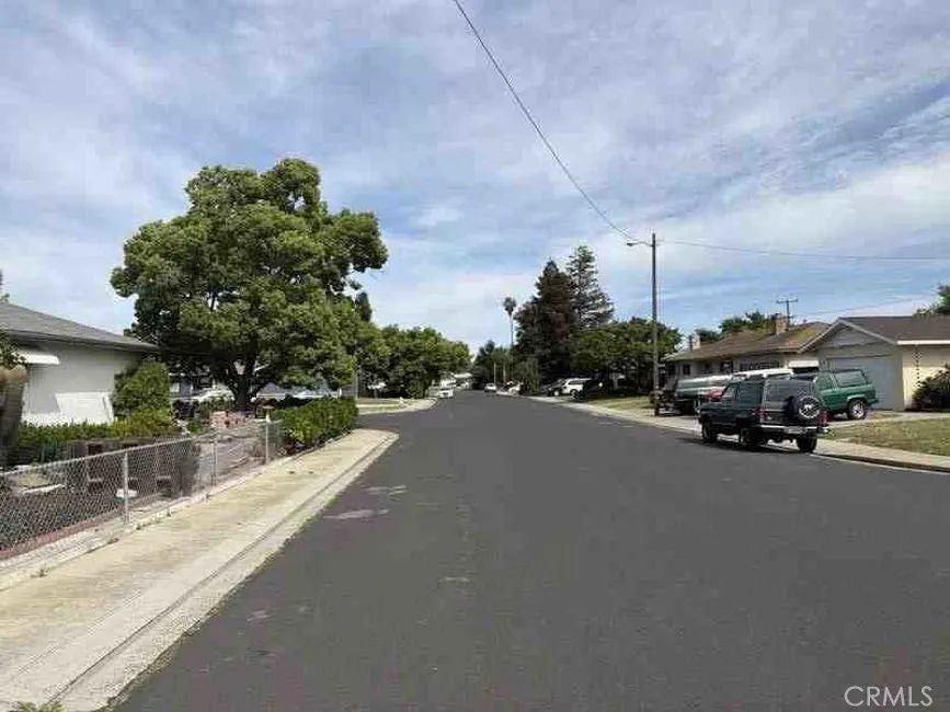 1275 Armstrong Manteca, CA 95336