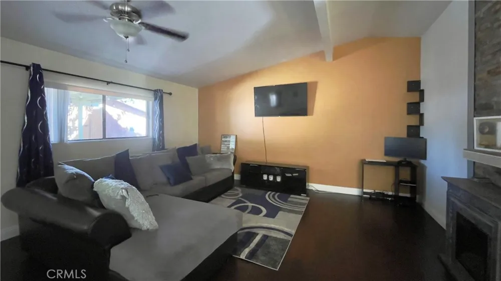45911 Kingtree Avenue Lancaster, CA 93534