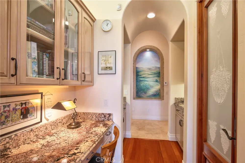 38385 Rock Creek Temecula, CA 92592
