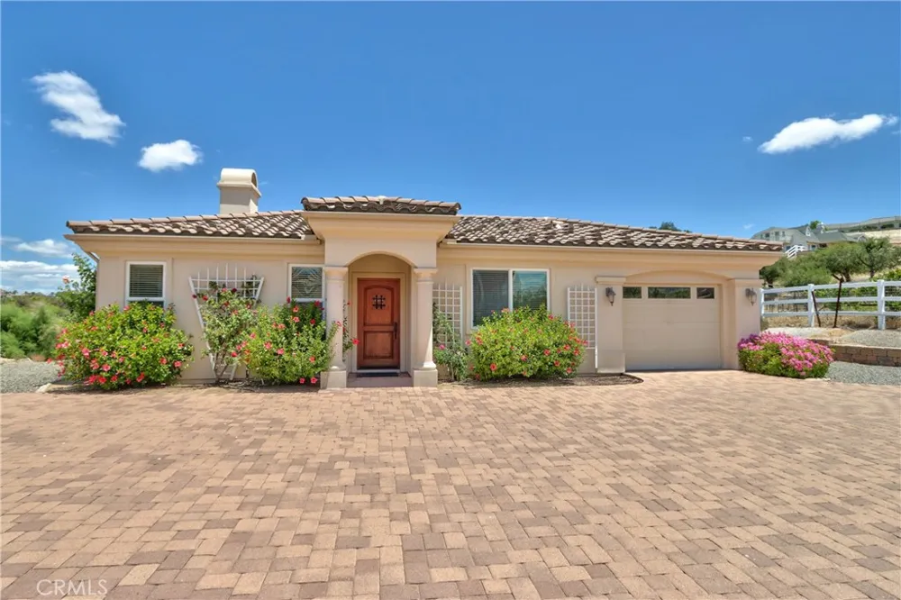 38385 Rock Creek Temecula, CA 92592