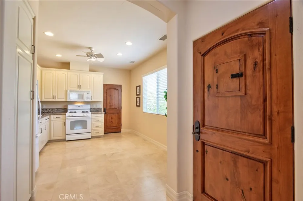 38385 Rock Creek Temecula, CA 92592