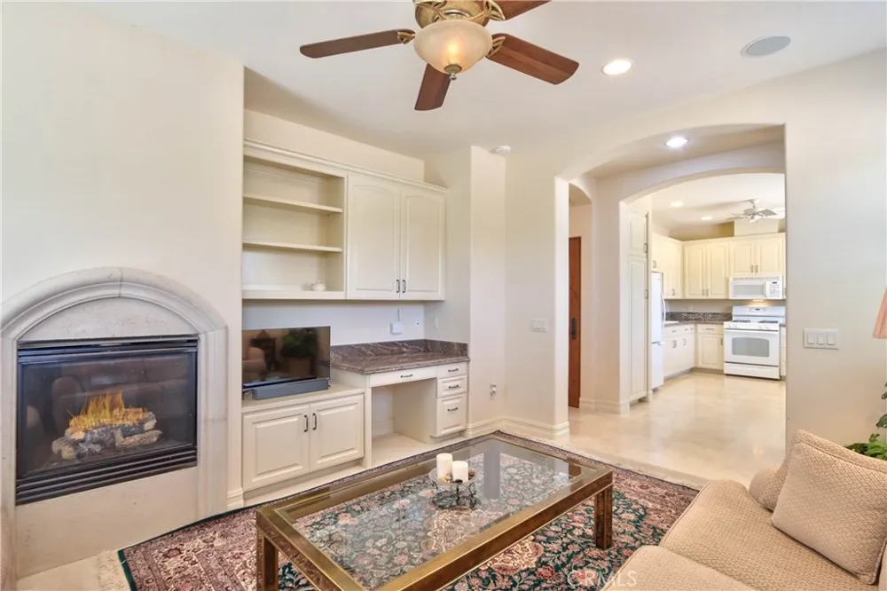 38385 Rock Creek Temecula, CA 92592