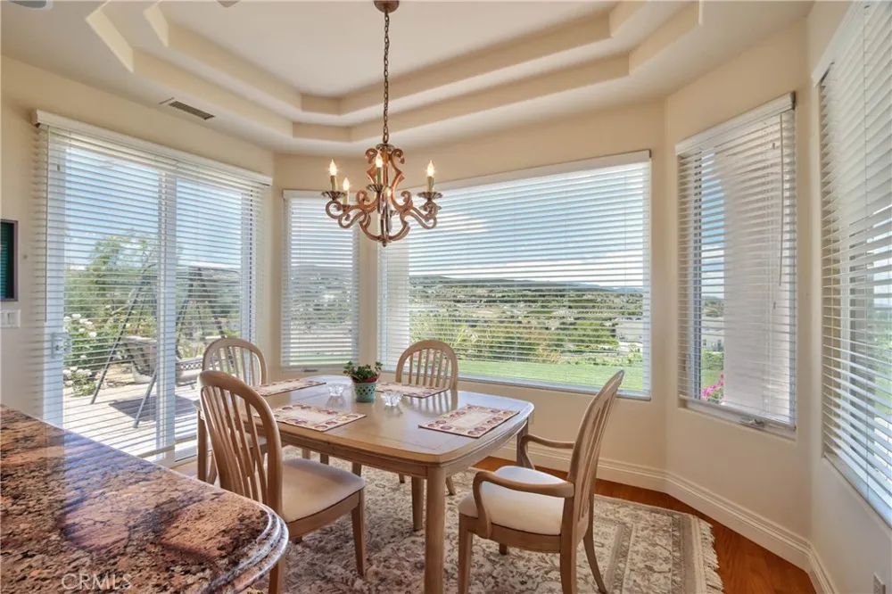 38385 Rock Creek Temecula, CA 92592