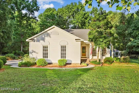 114 Farnsworth Drive