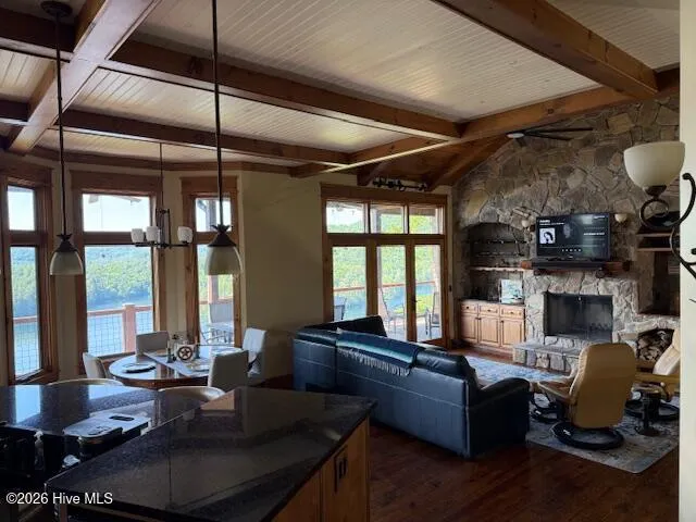 39 Cheoah Trail Lake Santeetlah, NC 28771