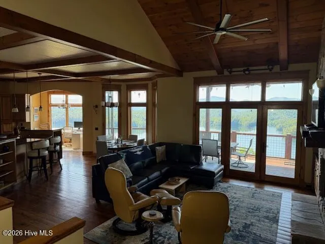 39 Cheoah Trail Lake Santeetlah, NC 28771