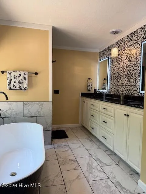 39 Cheoah Trail Lake Santeetlah, NC 28771