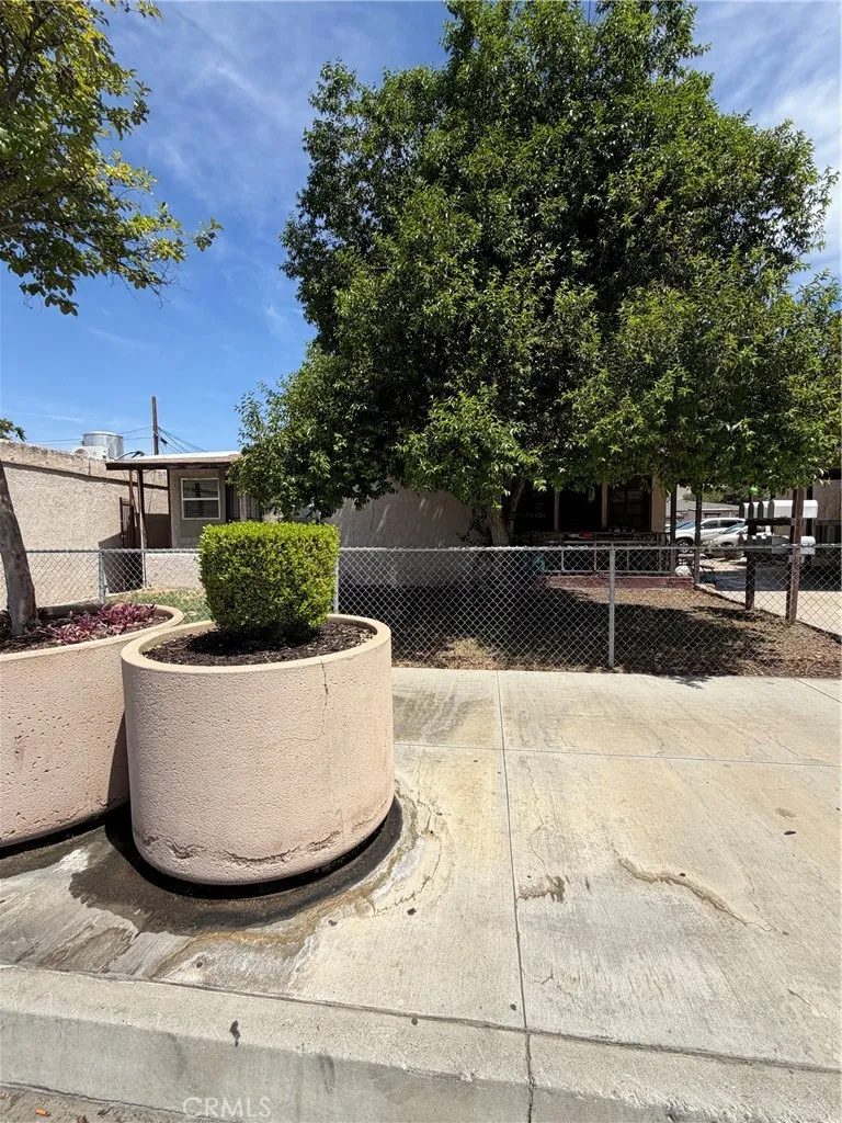 281 E Main San Jacinto, CA 92583