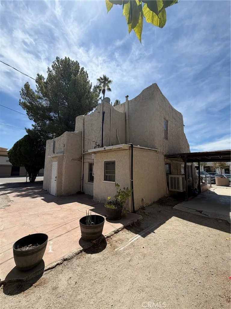281 E Main San Jacinto, CA 92583