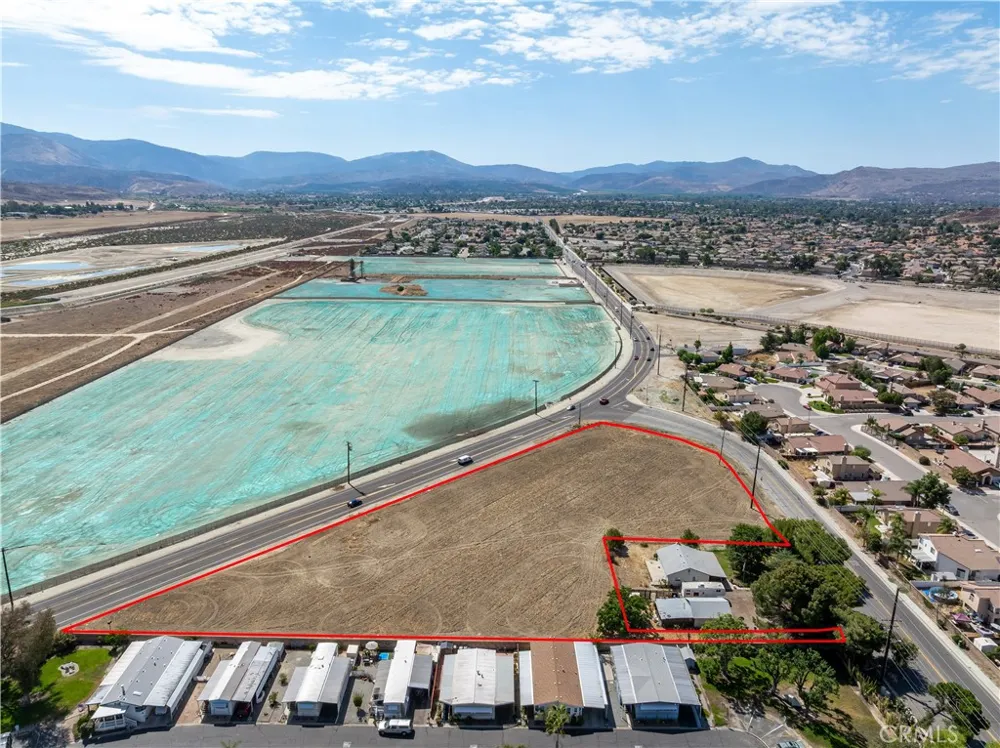 Ramona Expressway San Jacinto, CA 92583