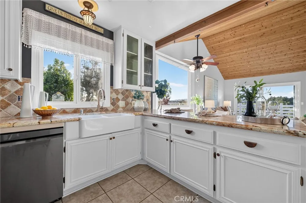 29510 Avenida Del Sol Temecula, CA 92591