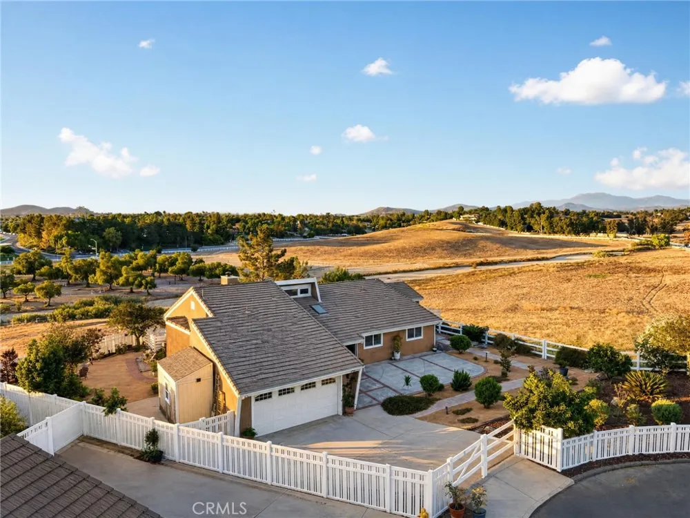 29510 Avenida Del Sol Temecula, CA 92591