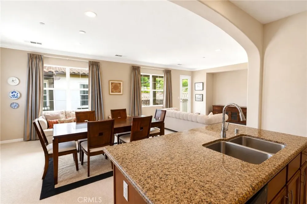 4317 Junction #103 Corona, CA 92883