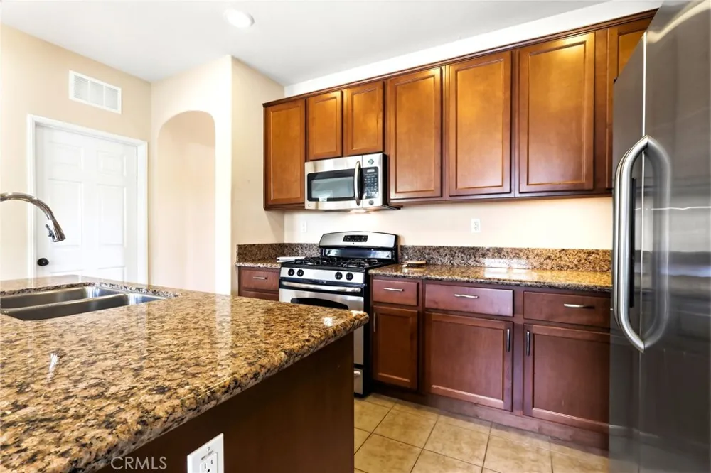 4317 Junction #103 Corona, CA 92883