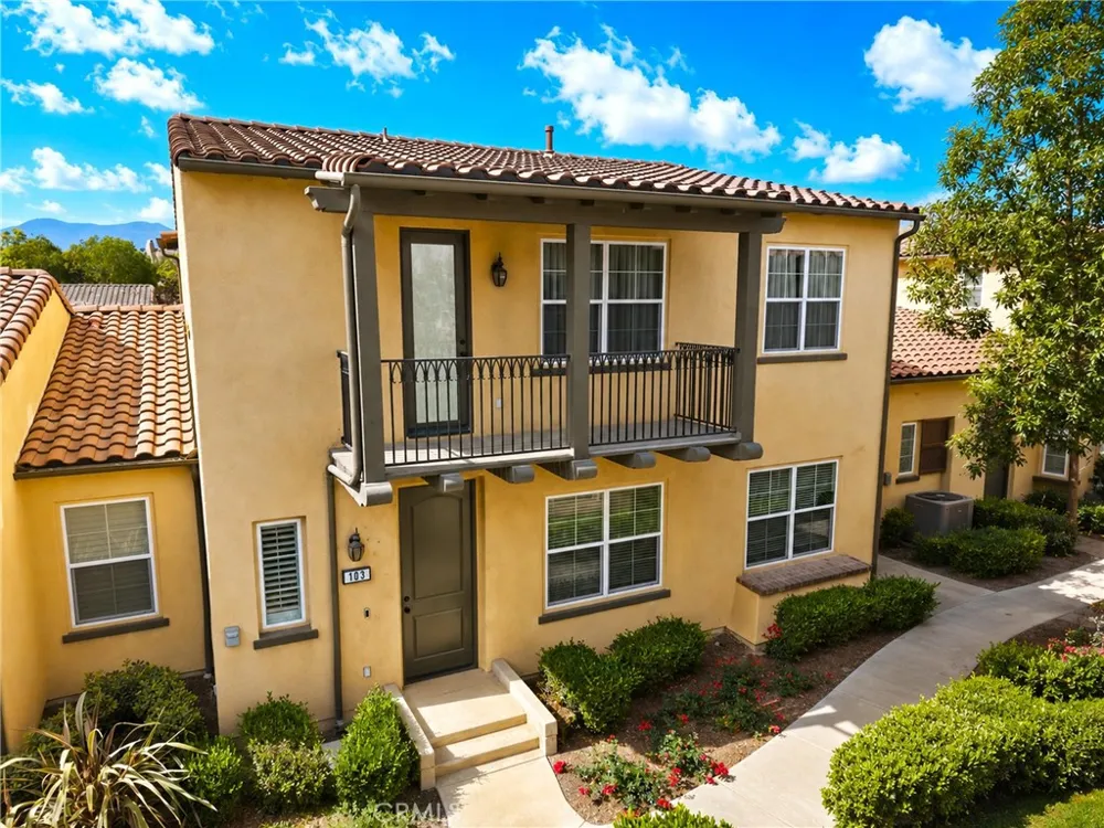 4317 Junction #103 Corona, CA 92883