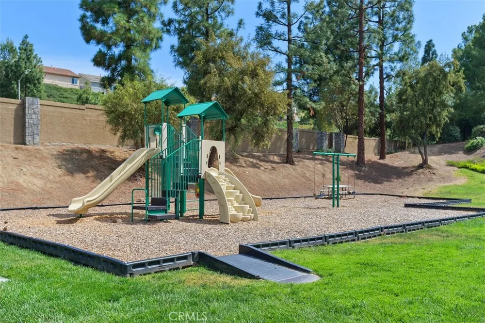 37849 Bear View Circle Murrieta, CA 92562