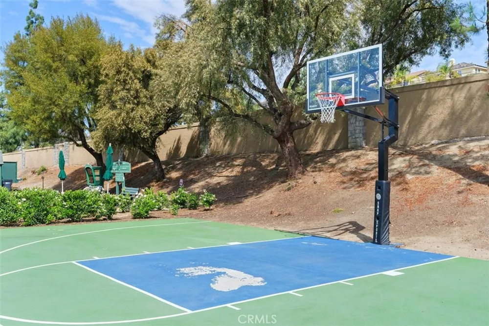 37849 Bear View Circle Murrieta, CA 92562