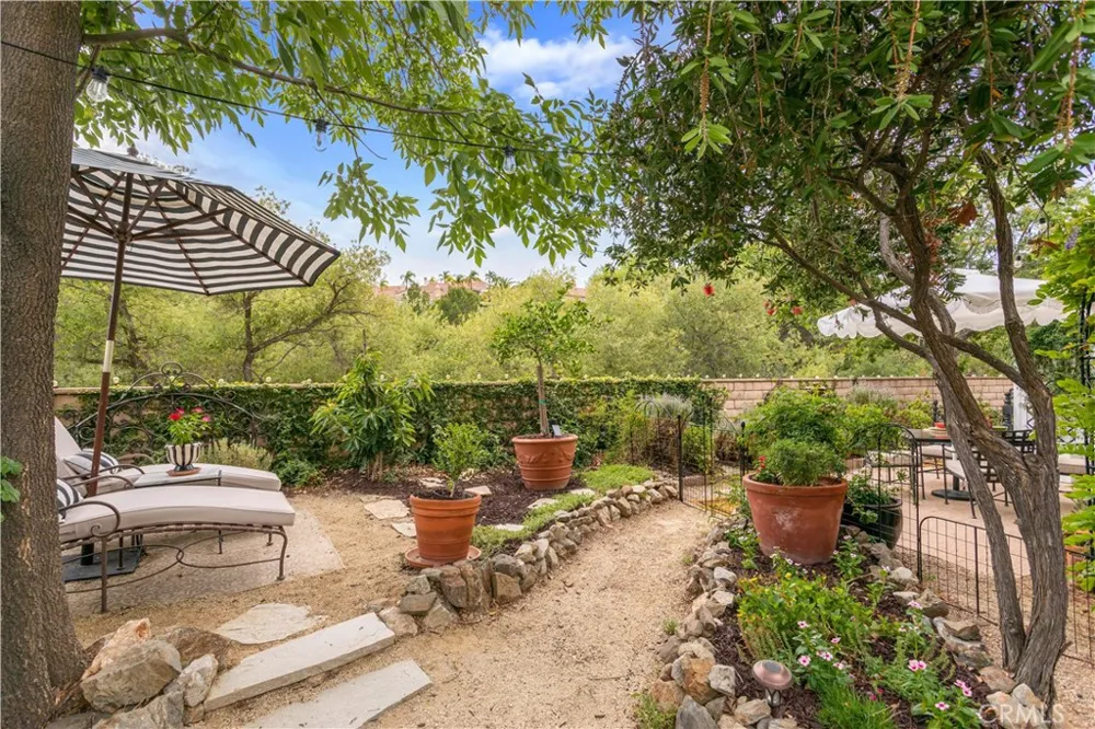 37849 Bear View Circle Murrieta, CA 92562