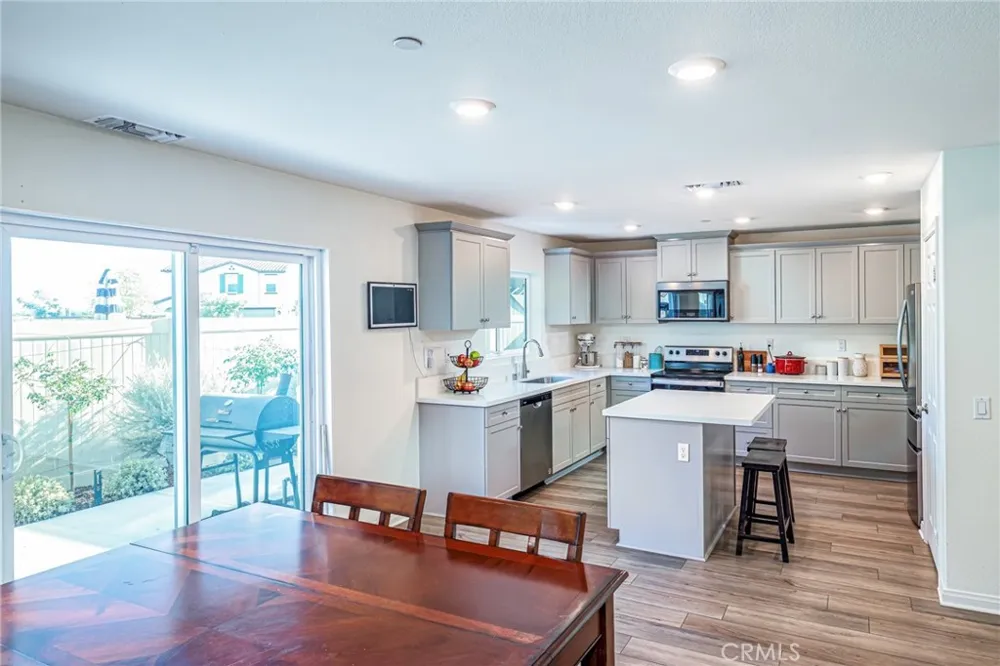 28297 Dusky Willow Nuevo, CA 92567