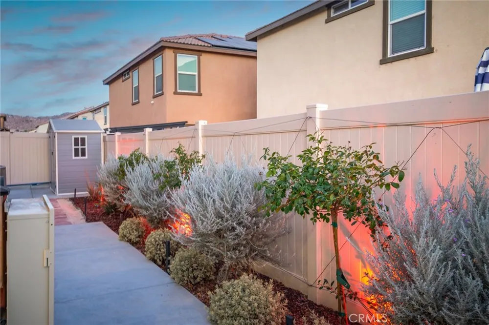28297 Dusky Willow Nuevo, CA 92567