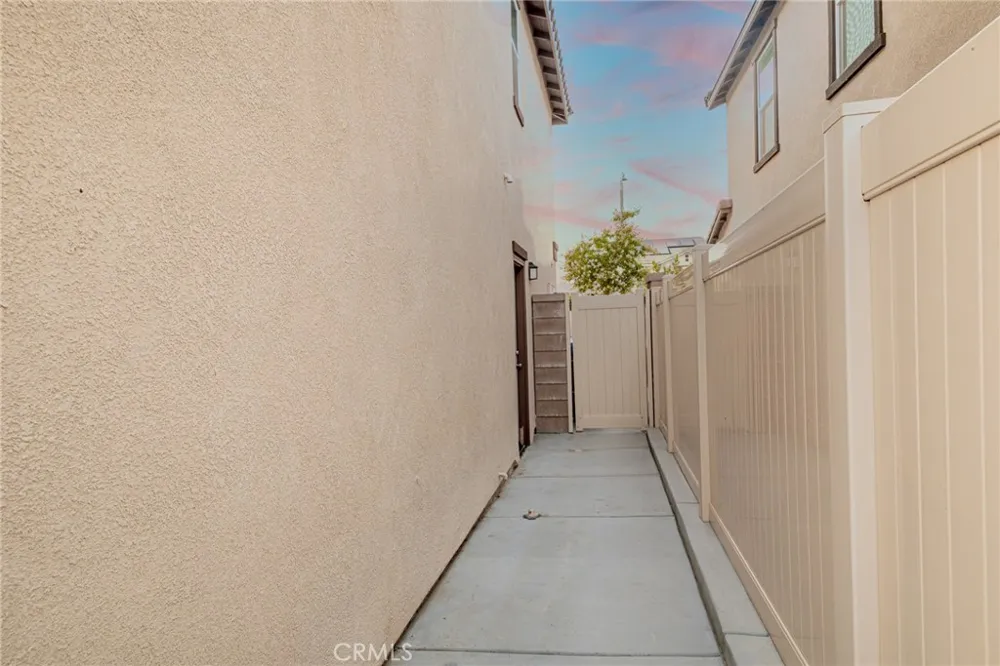 28297 Dusky Willow Nuevo, CA 92567