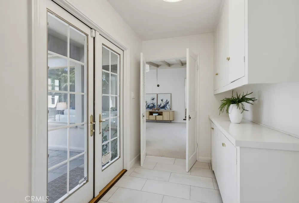 234 H Coronado, CA 92118