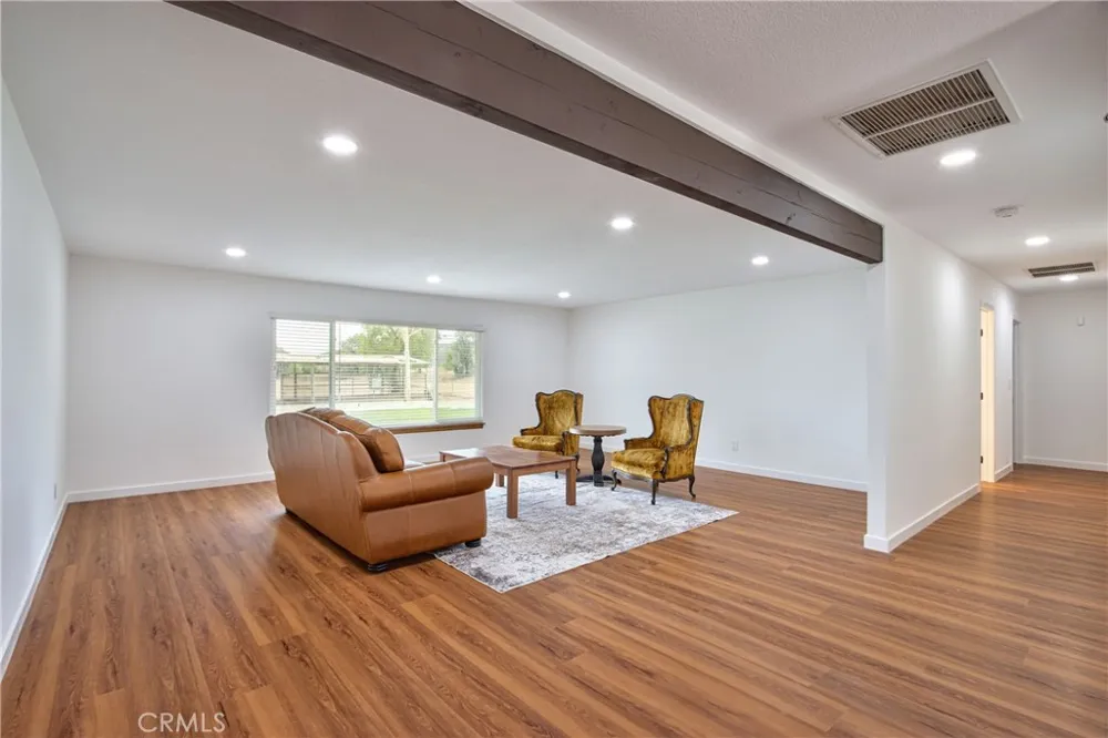 6905 W Devonshire Hemet, CA 92545